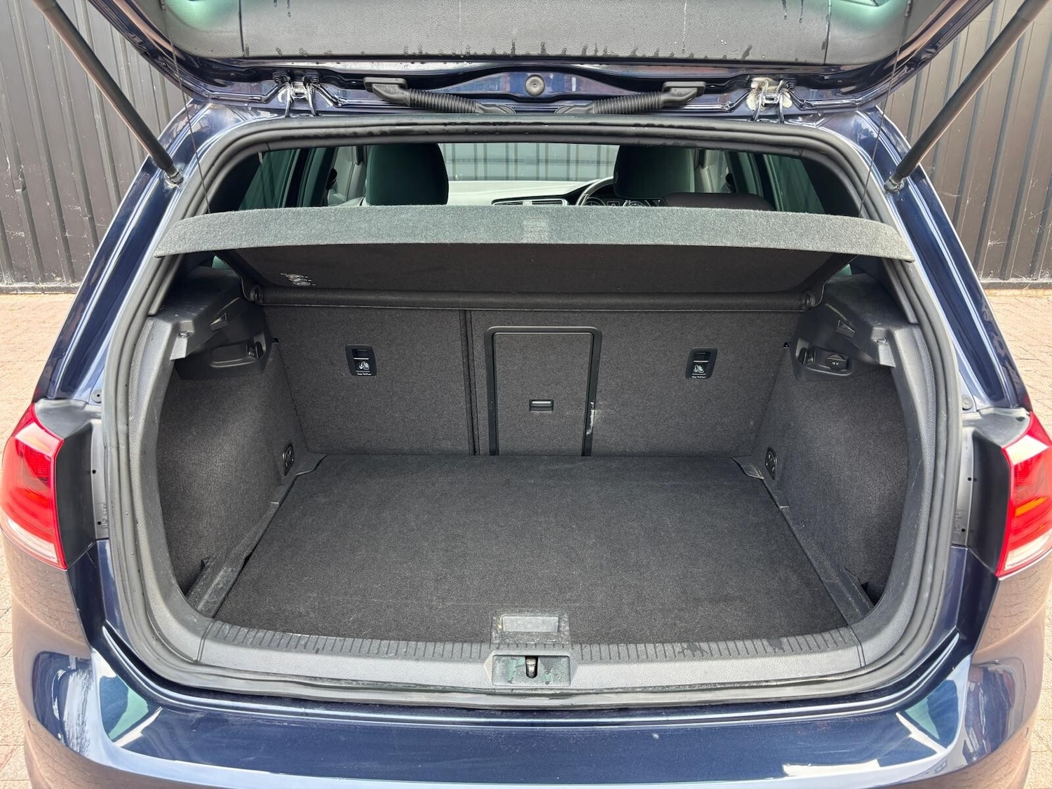 Used Volkswagen Golf 2016 for sale - 76908032: Photo 8