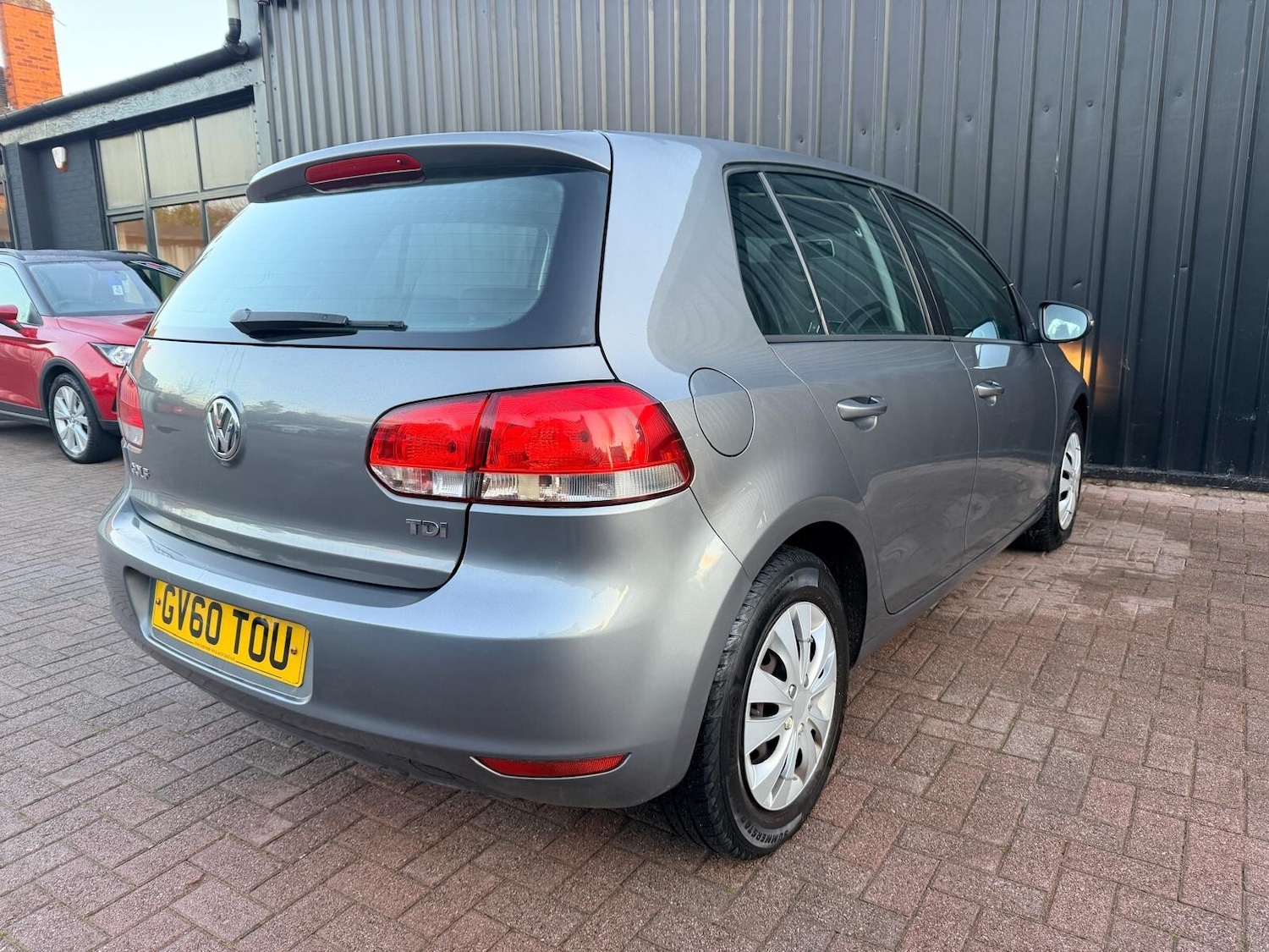 Used Volkswagen Golf 2010 for sale - 76372771: Photo 12