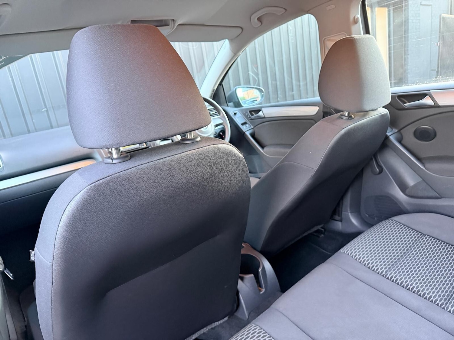 Used Volkswagen Golf 2010 for sale - 76372771: Photo 17