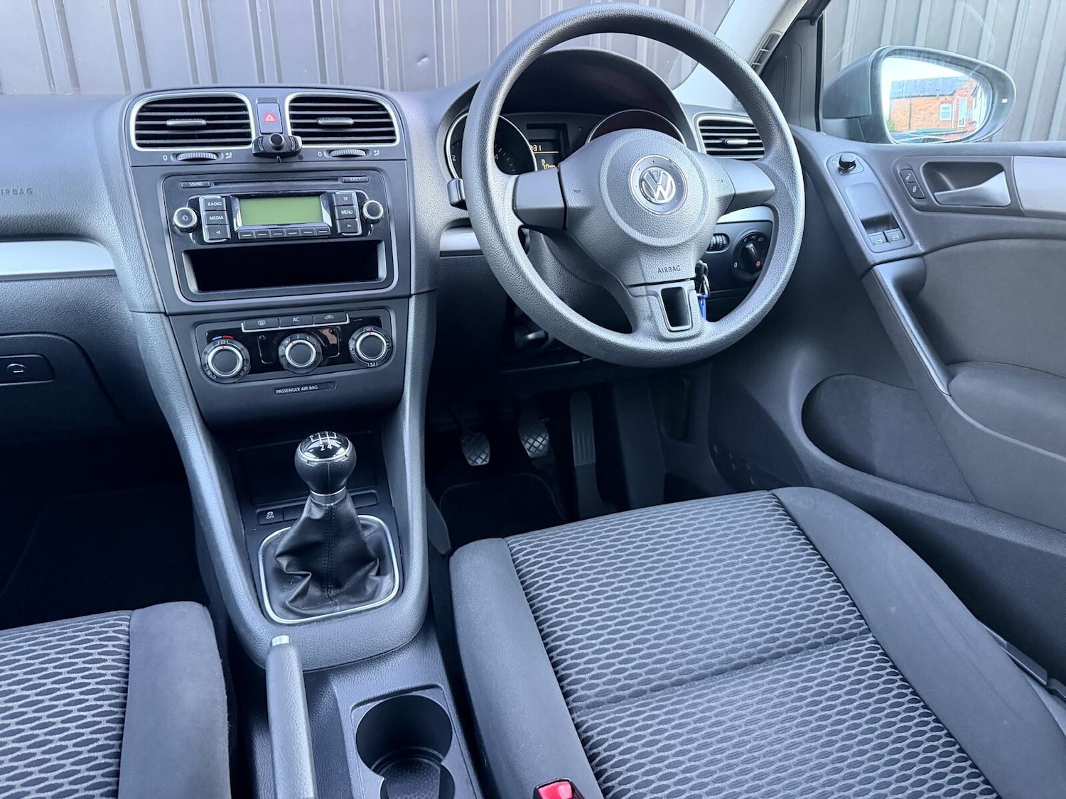 Used Volkswagen Golf 2010 for sale - 76372771: Photo 21