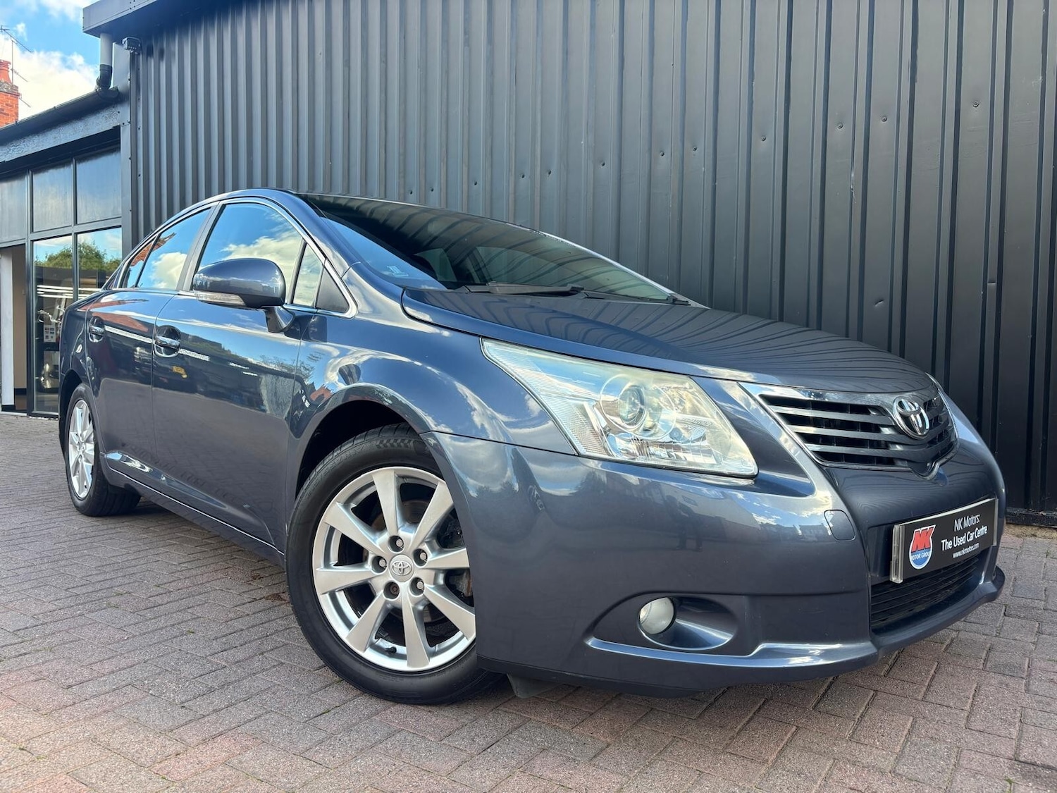 Used Toyota Avensis 2009 for sale - 76033740: Photo 2
