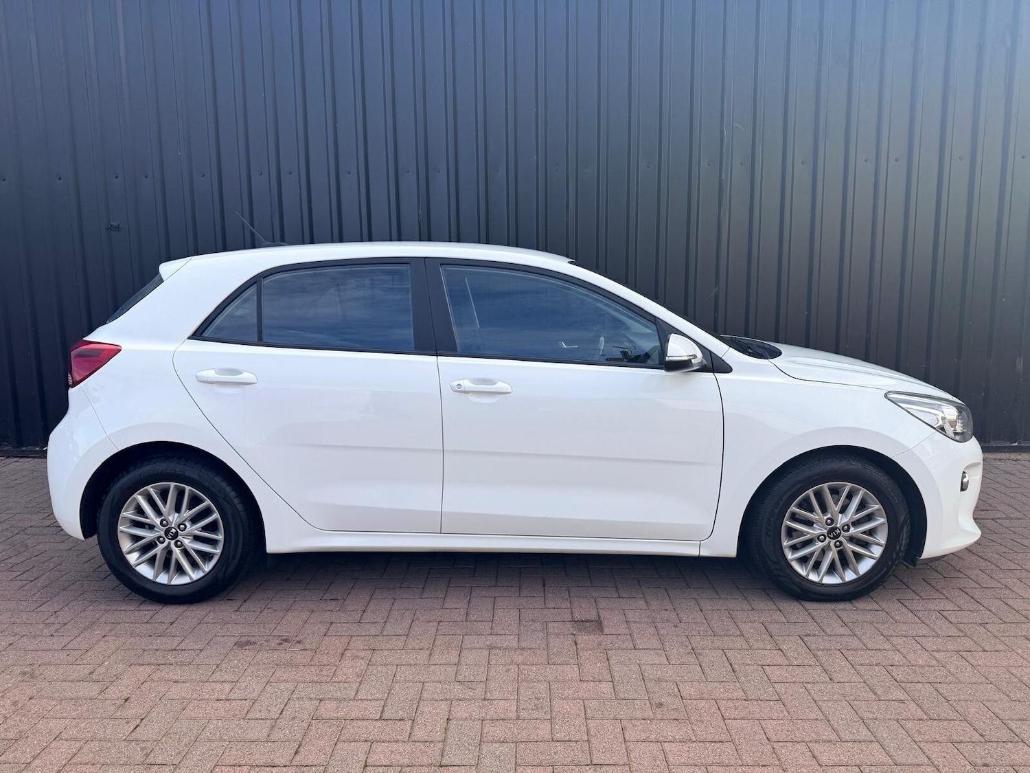 Used Kia Rio 2019 for sale - 76361764: Photo 15