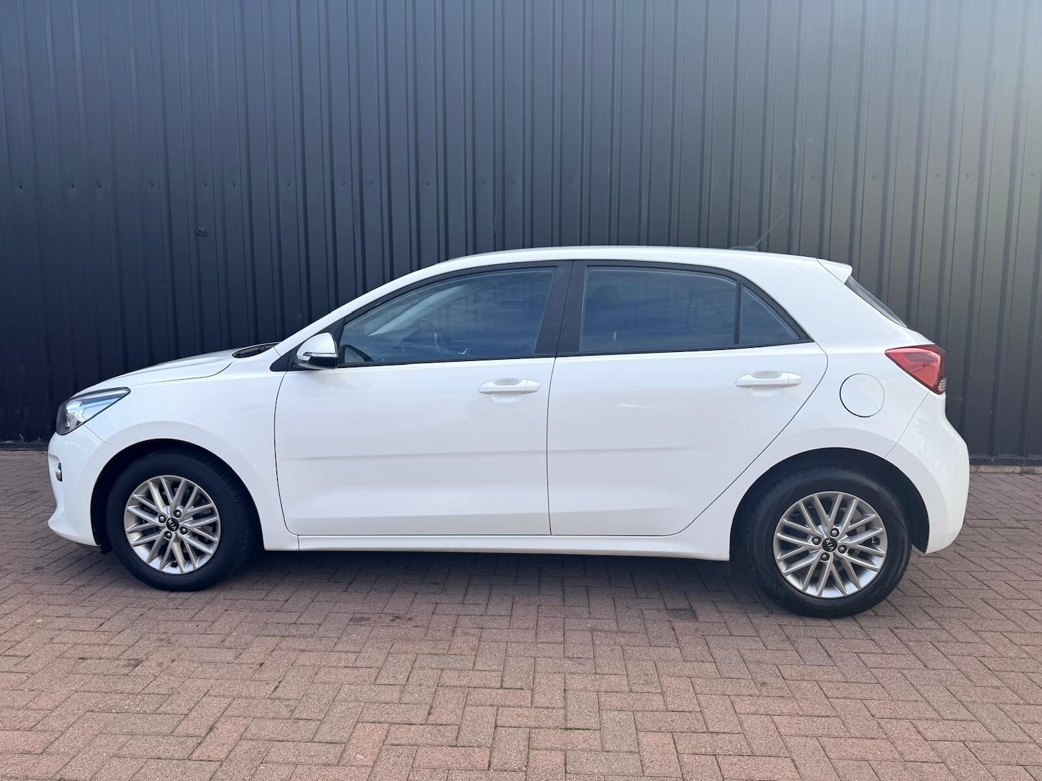 Used Kia Rio 2019 for sale - 76361764: Photo 6