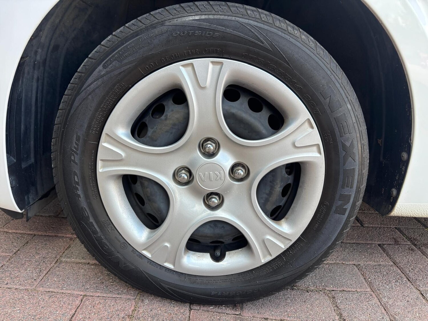 Vehicle 21