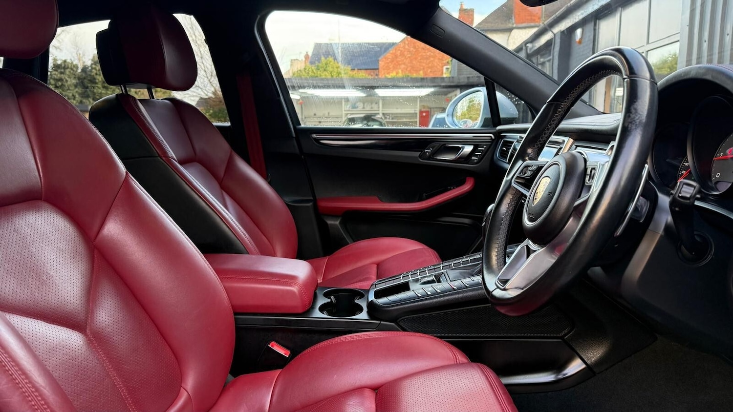 Used Porsche Macan 2015 for sale - 76834937: Photo 27