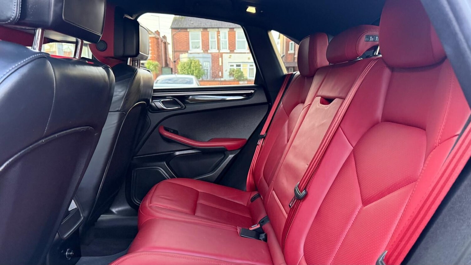 Used Porsche Macan 2015 for sale - 76834937: Photo 30