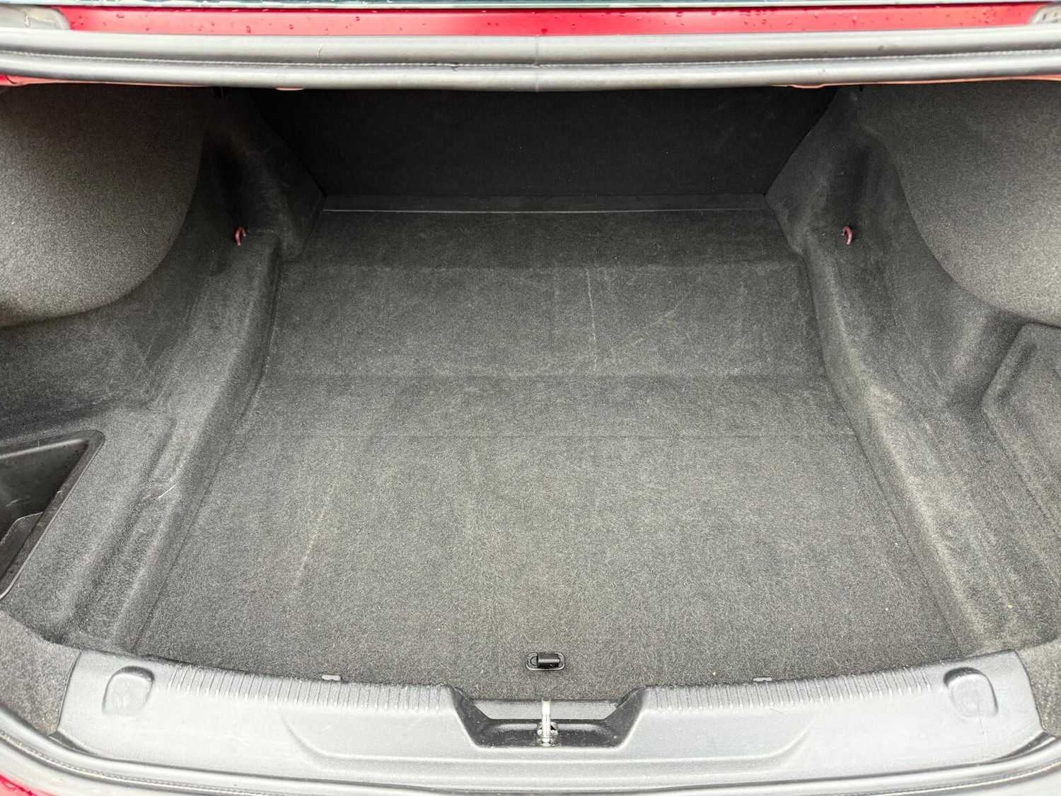 Used Jaguar XE 2016 for sale - 76458865: Photo 10