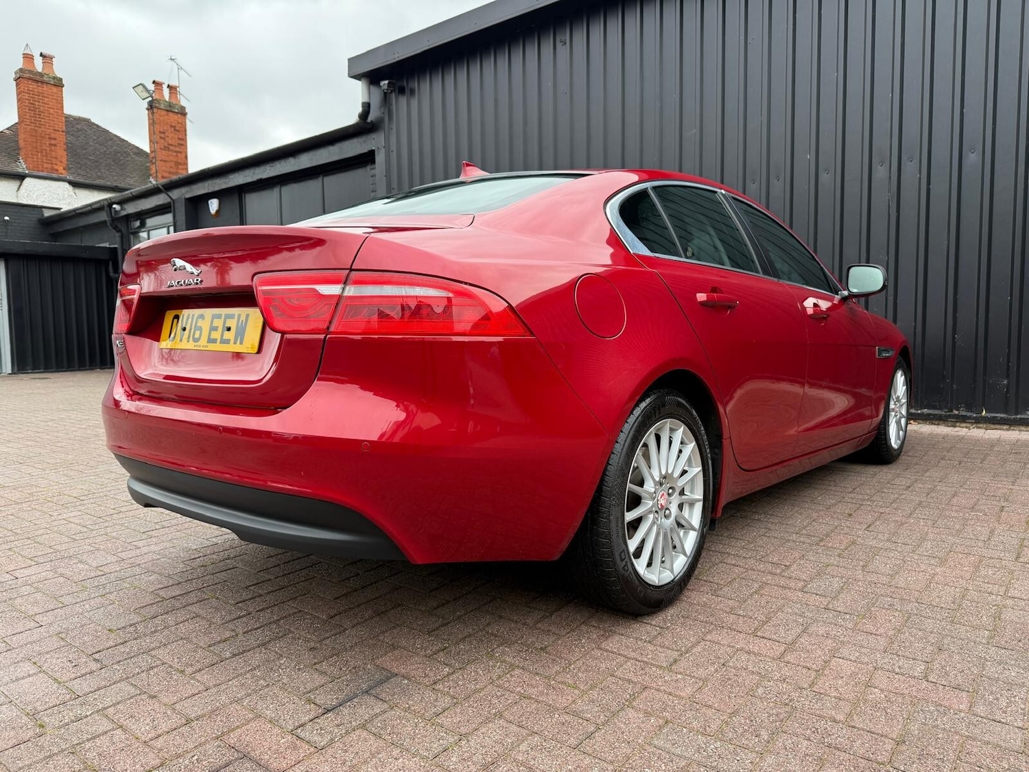 Used Jaguar XE 2016 for sale - 76458865: Photo 11