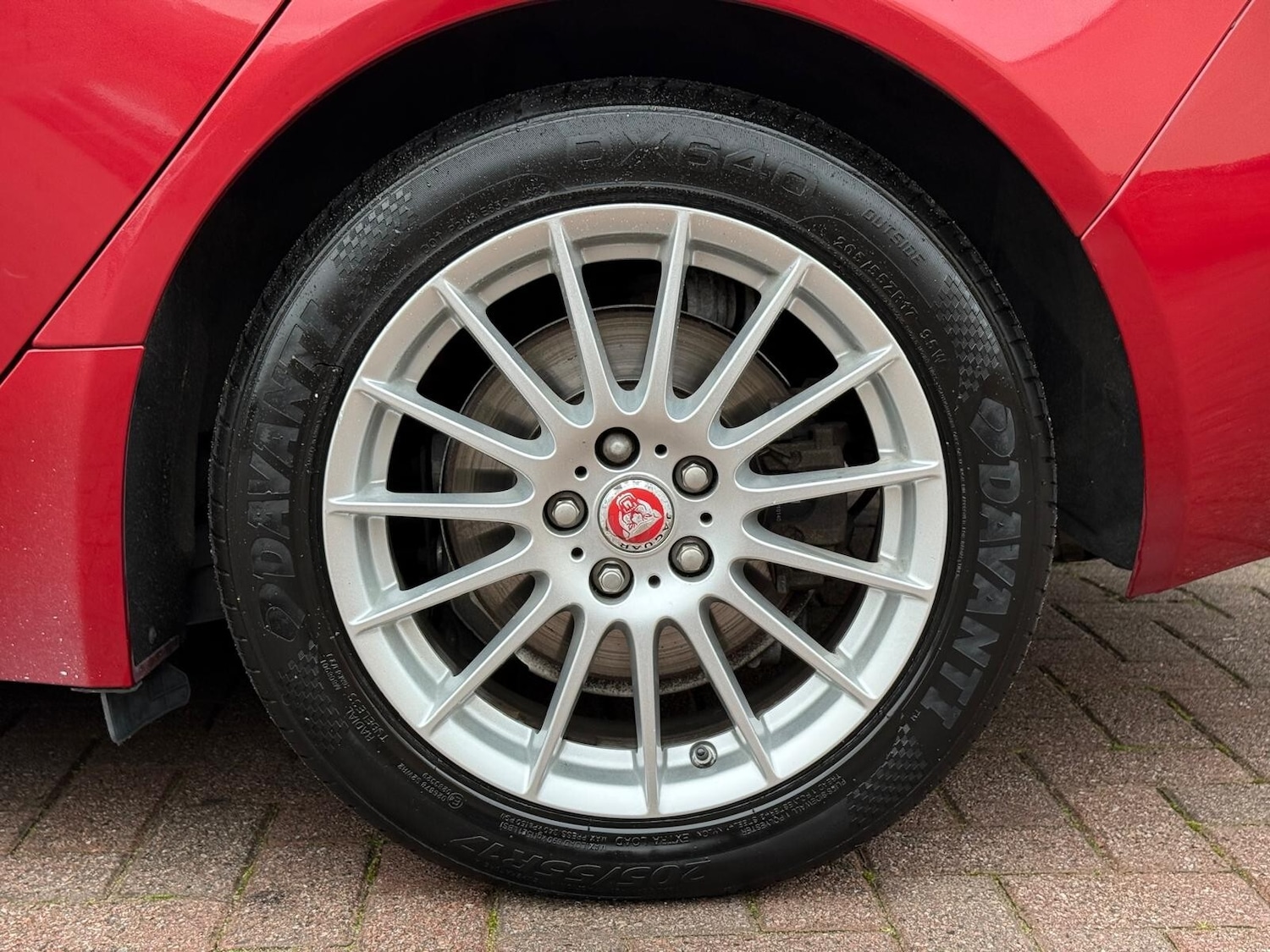 Used Jaguar XE 2016 for sale - 76458865: Photo 18