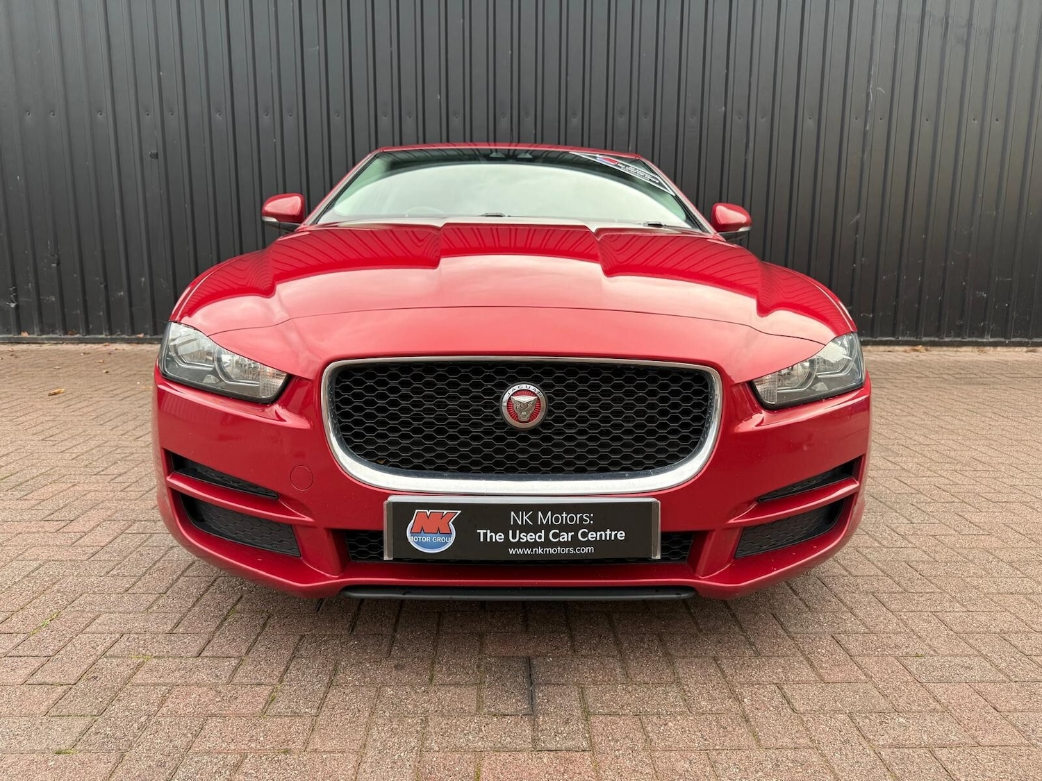 Used Jaguar XE 2016 for sale - 76458865: Photo 3