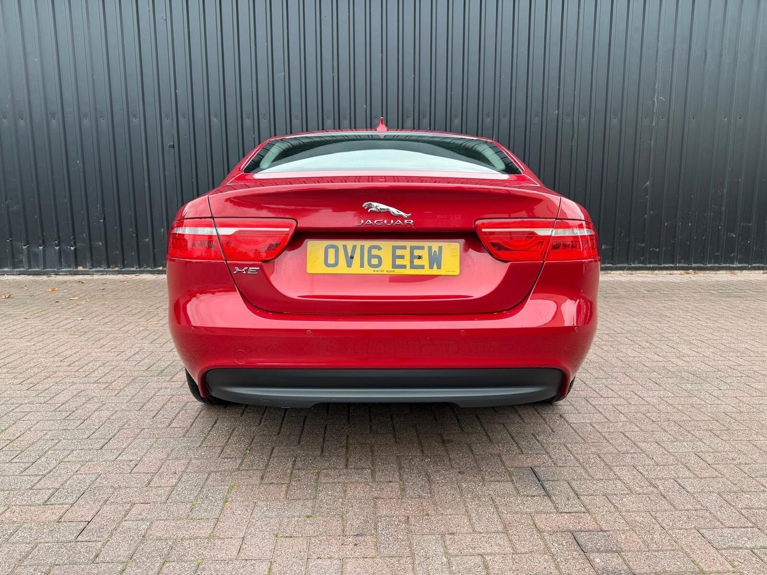 Used Jaguar XE 2016 for sale - 76458865: Photo 7