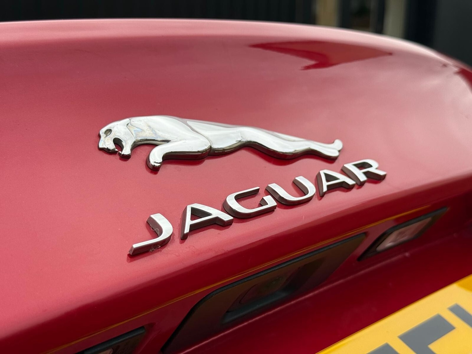 Used Jaguar XE 2016 for sale - 76458865: Photo 9