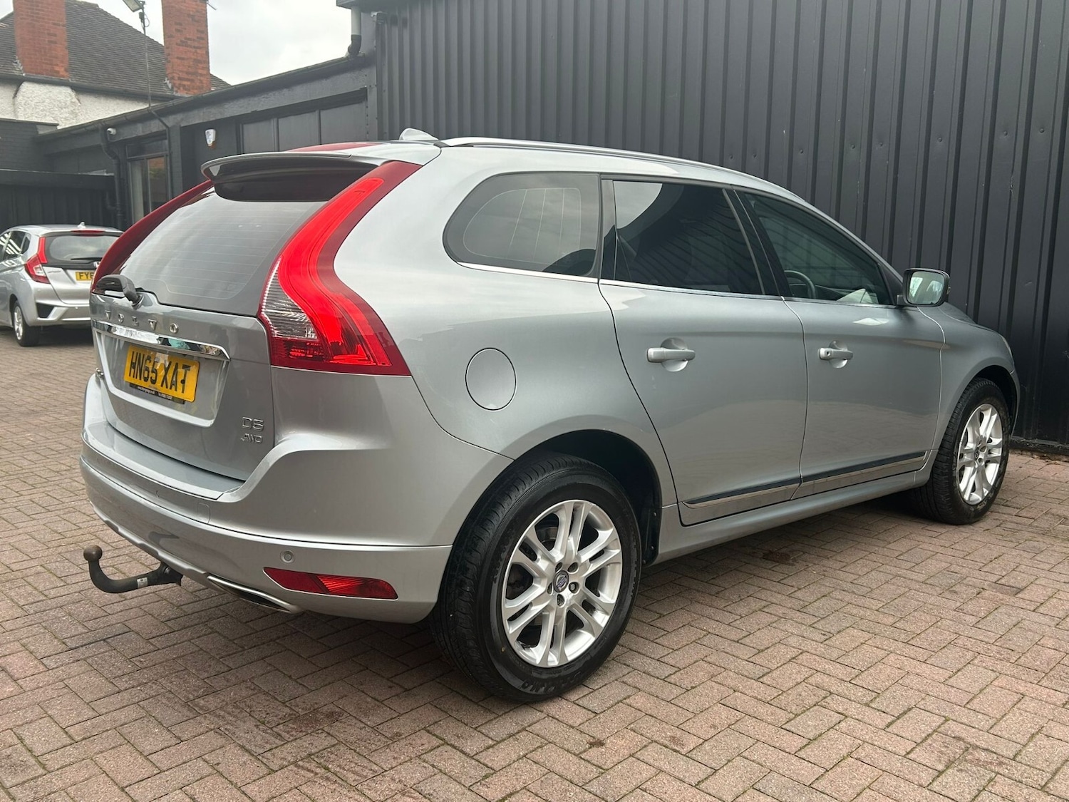 Used Volvo XC60 2015 for sale - 76914897: Photo 10