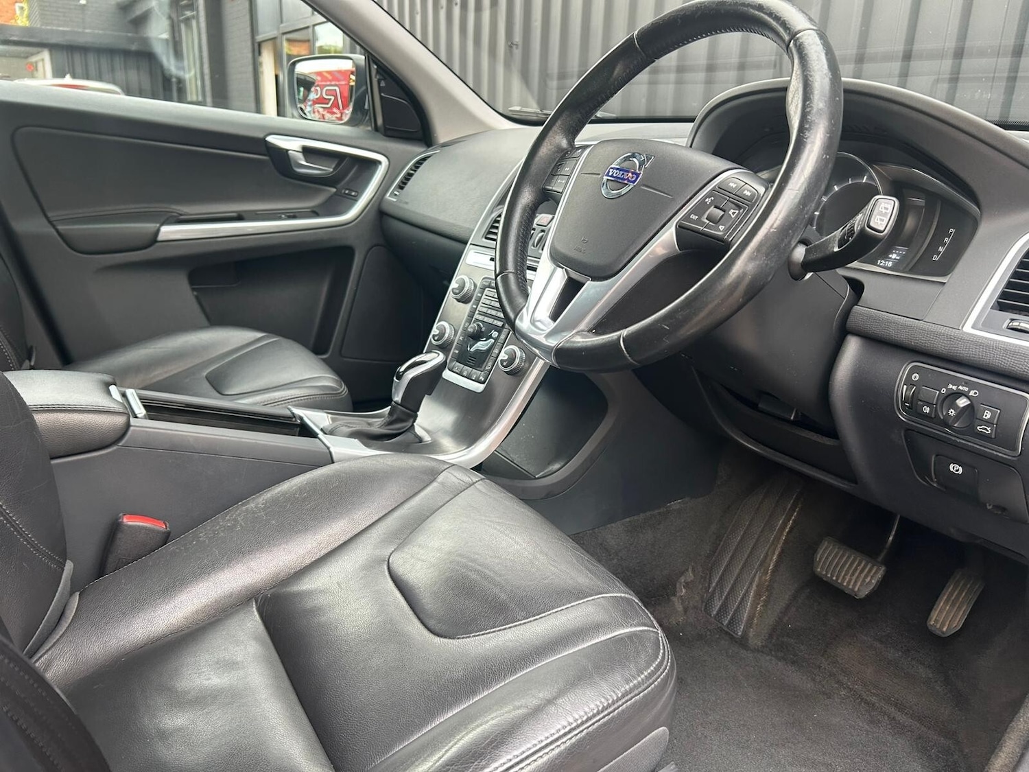 Used Volvo XC60 2015 for sale - 76914897: Photo 17