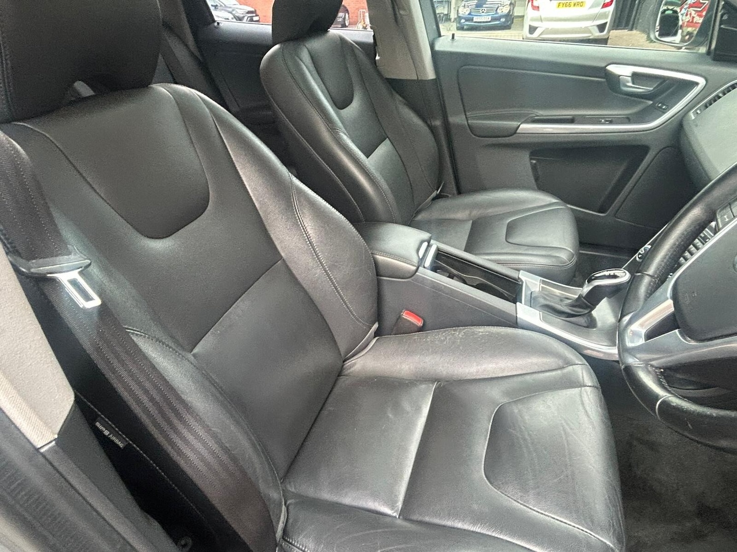 Used Volvo XC60 2015 for sale - 76914897: Photo 18