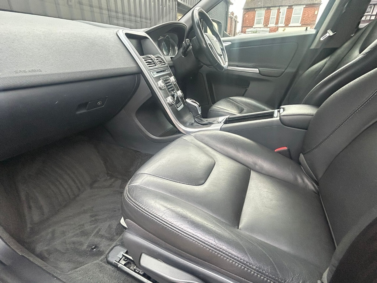 Used Volvo XC60 2015 for sale - 76914897: Photo 19