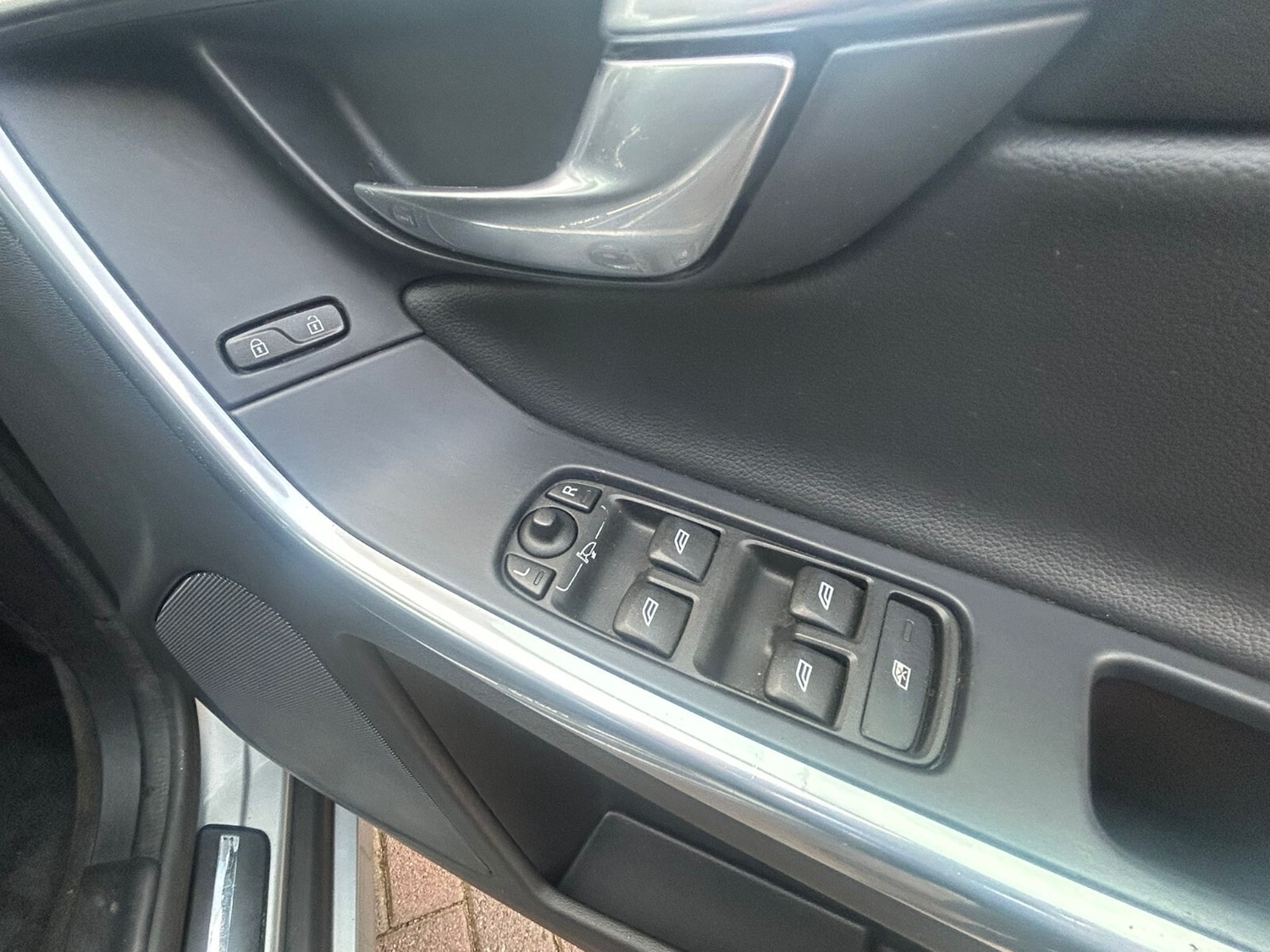 Used Volvo XC60 2015 for sale - 76914897: Photo 27