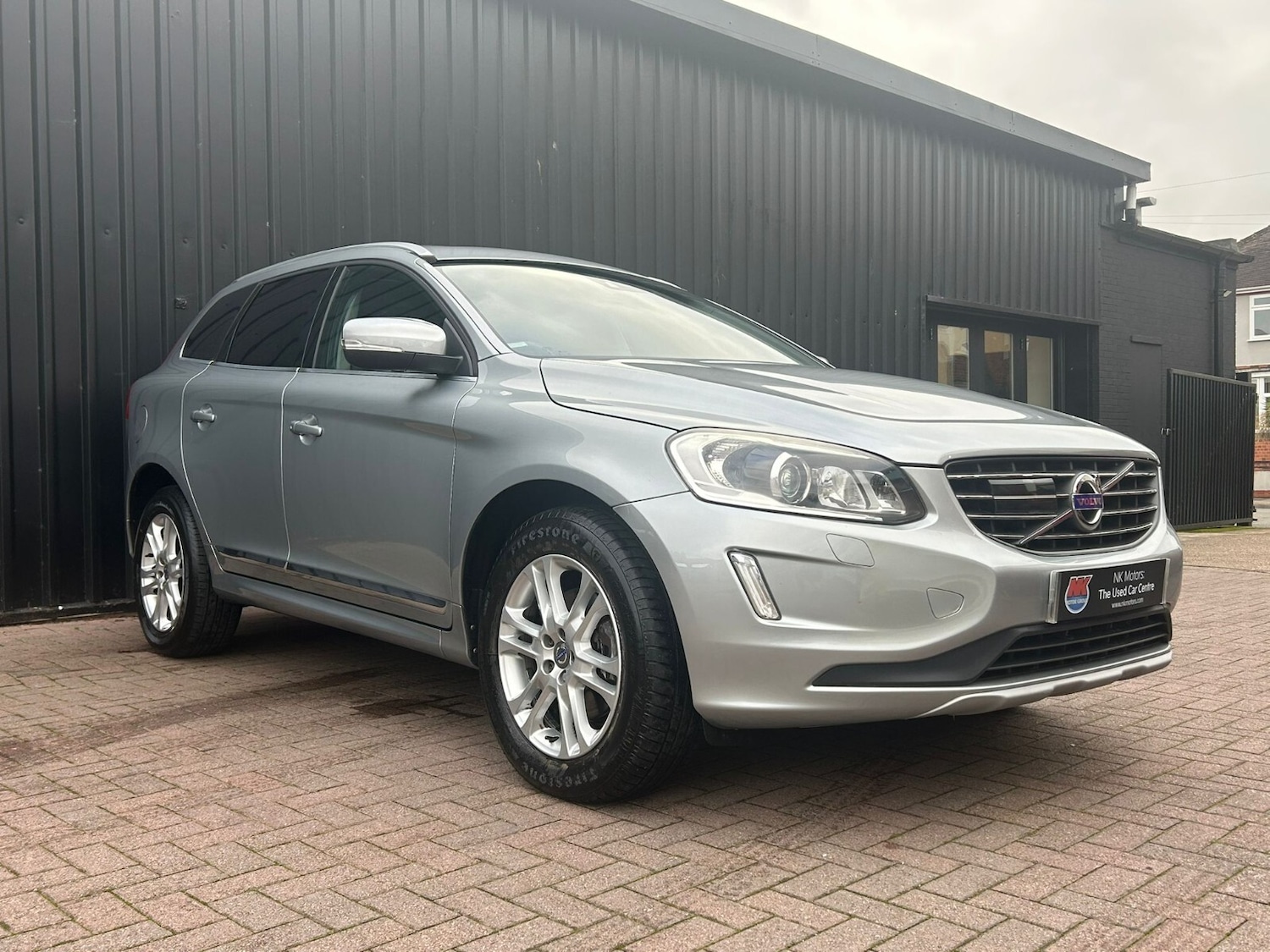 Used Volvo XC60 2015 for sale - 76914897: Photo 5