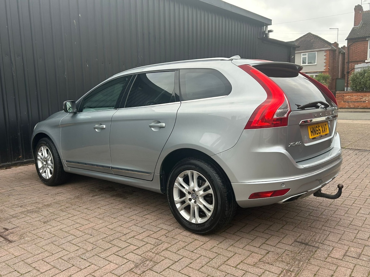 Used Volvo XC60 2015 for sale - 76914897: Photo 9