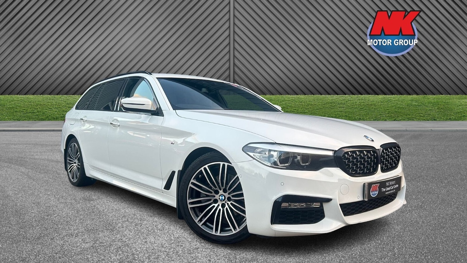 Used BMW 5 Series 2017 for sale - 76915061: Photo 1