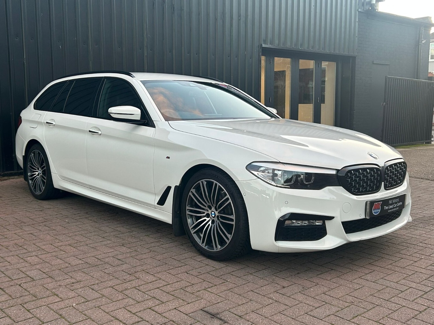 Used BMW 5 Series 2017 for sale - 76915061: Photo 6