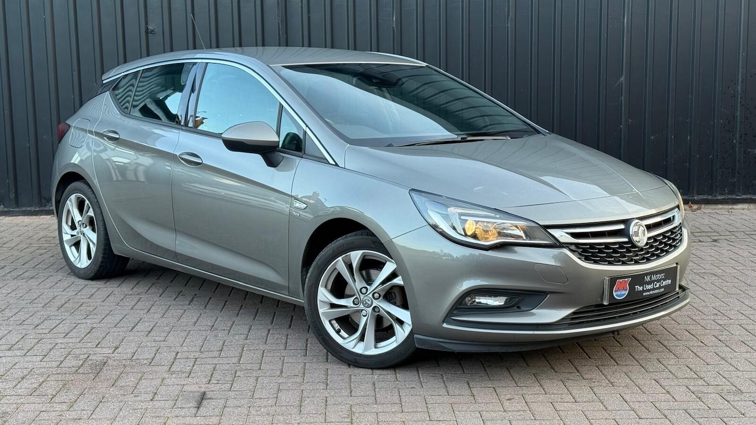 Used Vauxhall Astra 2016 for sale - 76575093: Photo 2