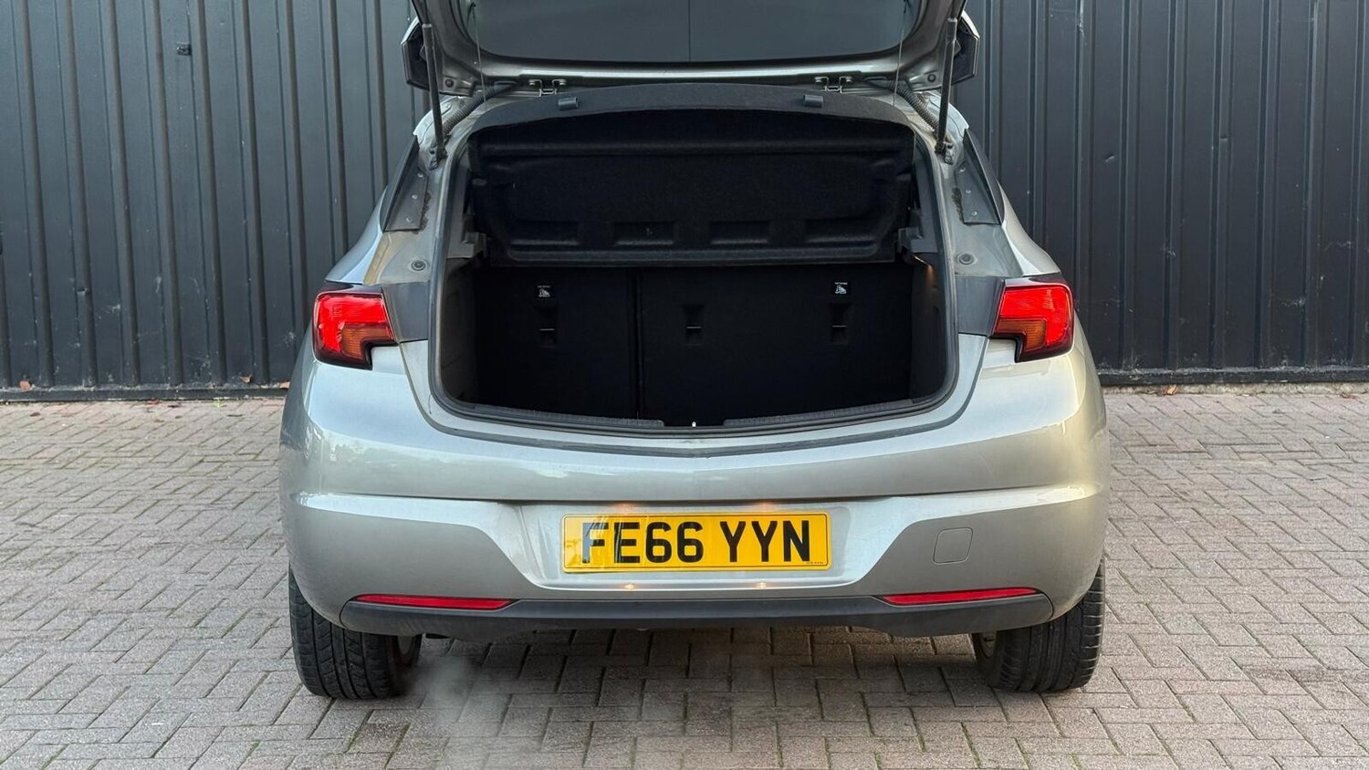 Used Vauxhall Astra 2016 for sale - 76575093: Photo 8