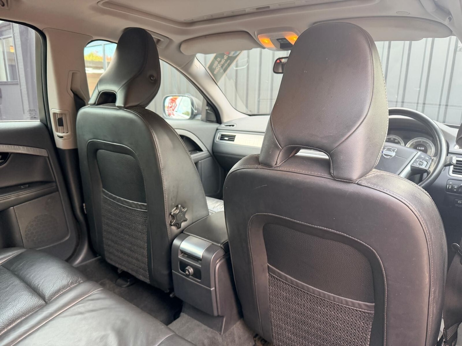 Used Volvo XC70 2011 for sale - 76361852: Photo 18
