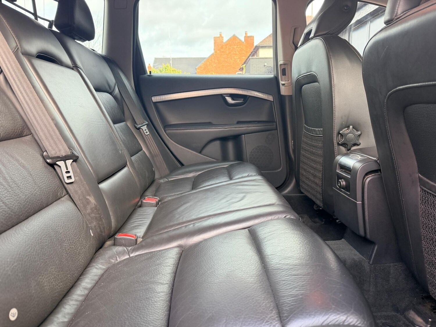 Used Volvo XC70 2011 for sale - 76361852: Photo 19