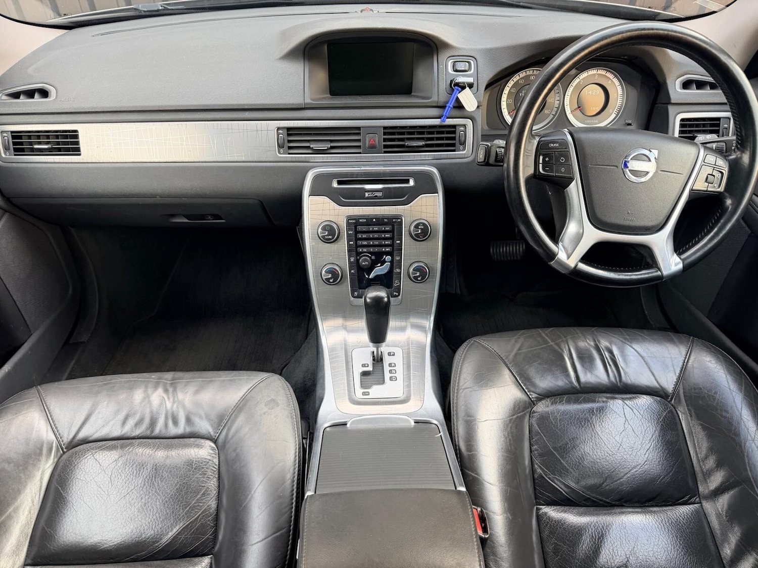 Used Volvo XC70 2011 for sale - 76361852: Photo 21