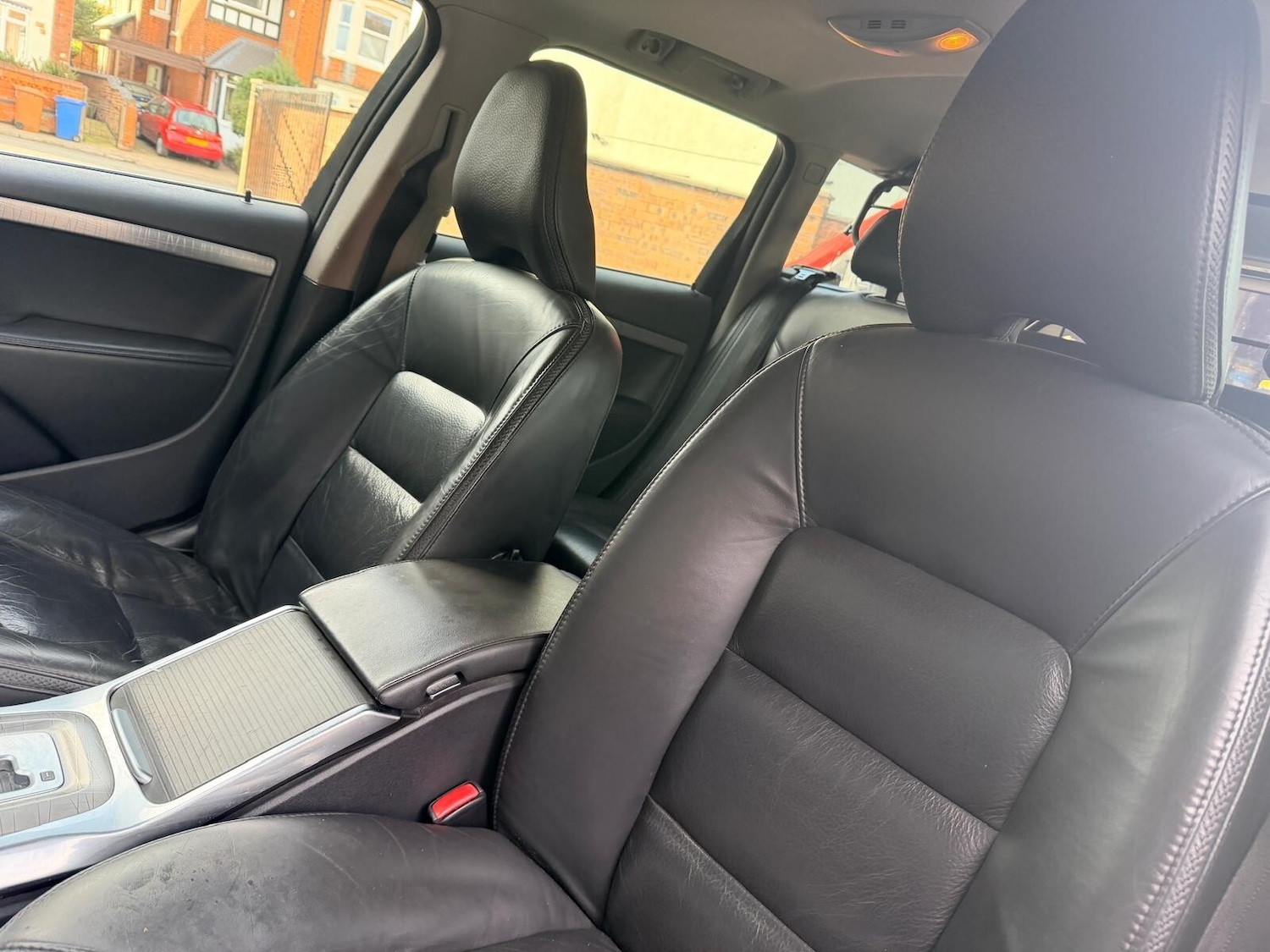 Used Volvo XC70 2011 for sale - 76361852: Photo 26
