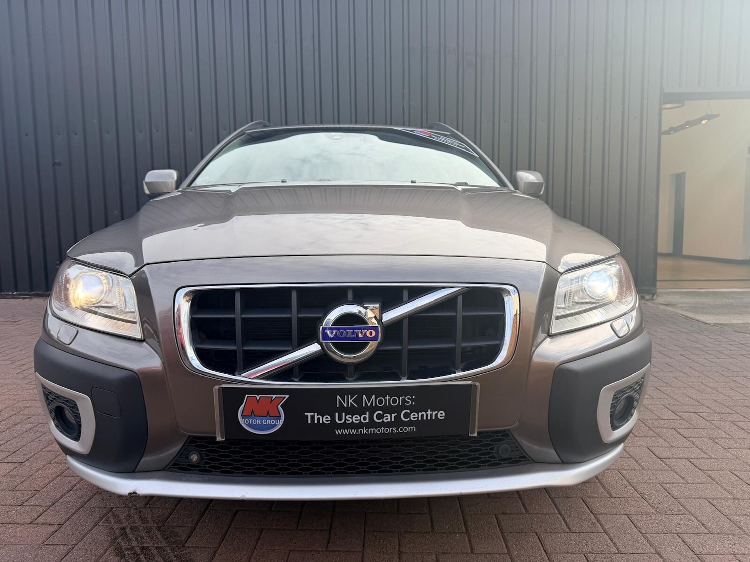 Used Volvo XC70 2011 for sale - 76361852: Photo 4