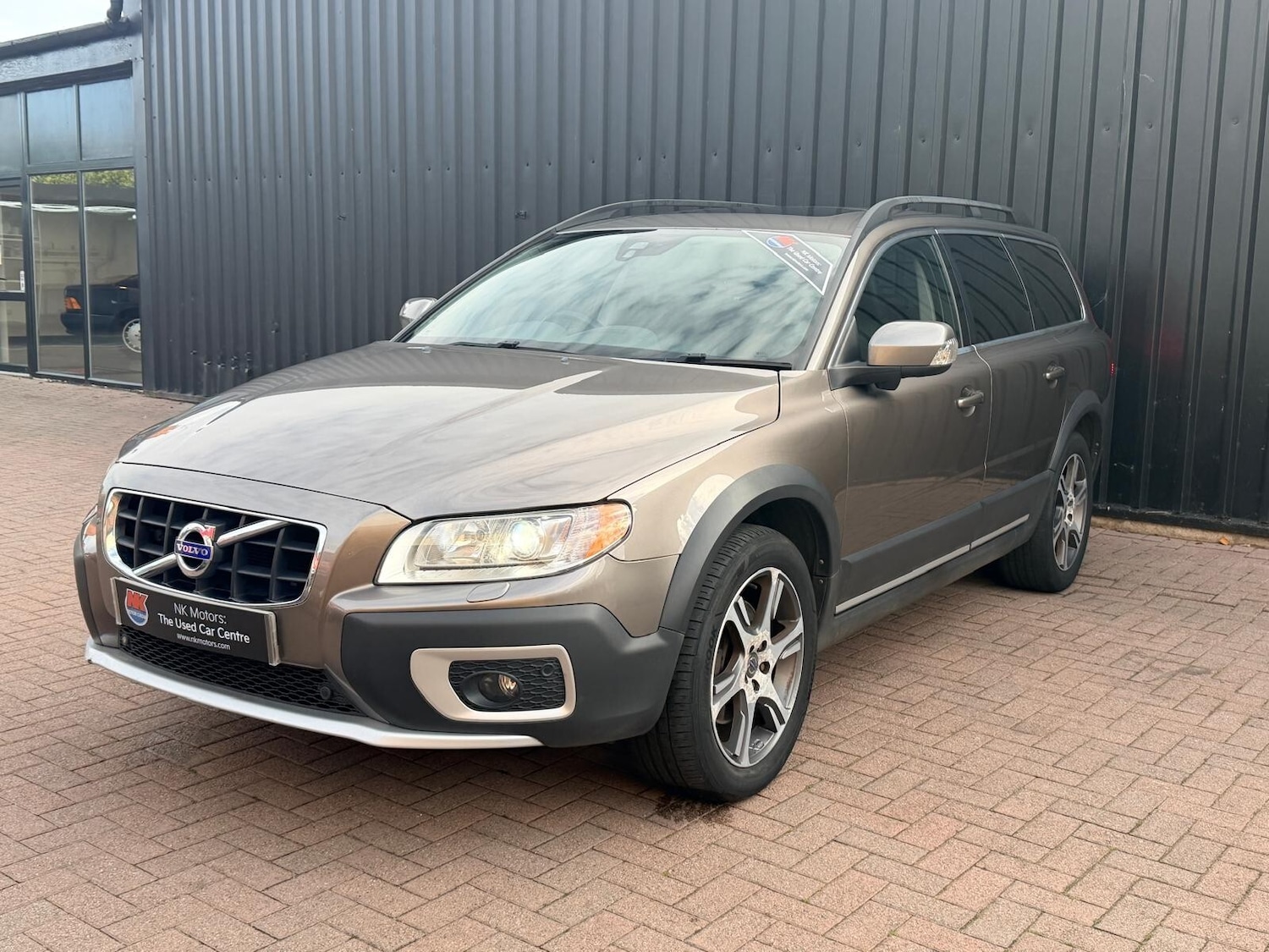 Used Volvo XC70 2011 for sale - 76361852: Photo 5