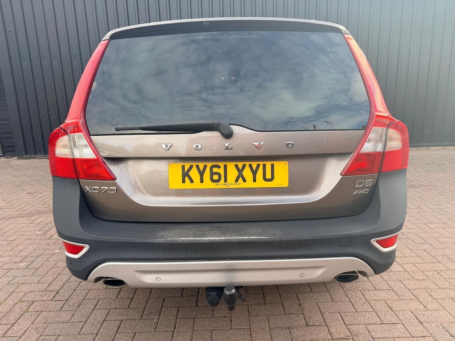 Used Volvo XC70 2011 for sale - 76361852: Photo 8