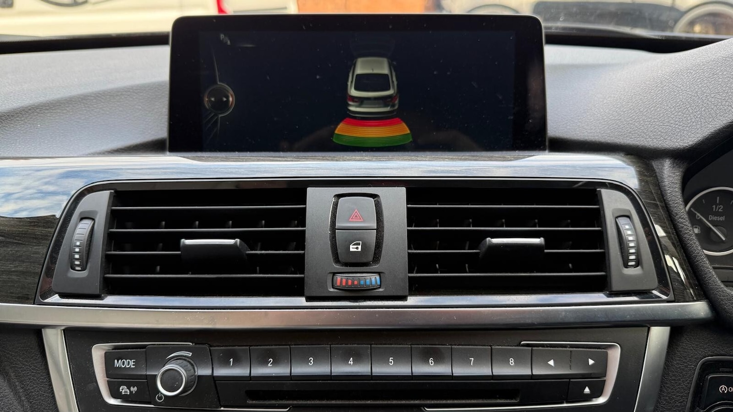 Used BMW 3 Series 2015 for sale - 76623512: Photo 17