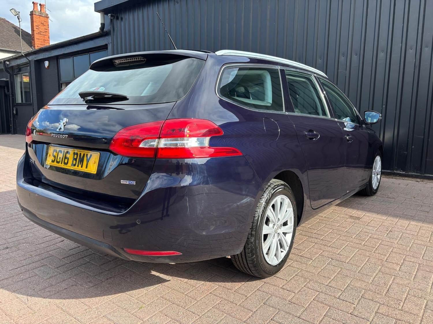 Used Peugeot 308 2016 for sale - 76602961: Photo 12