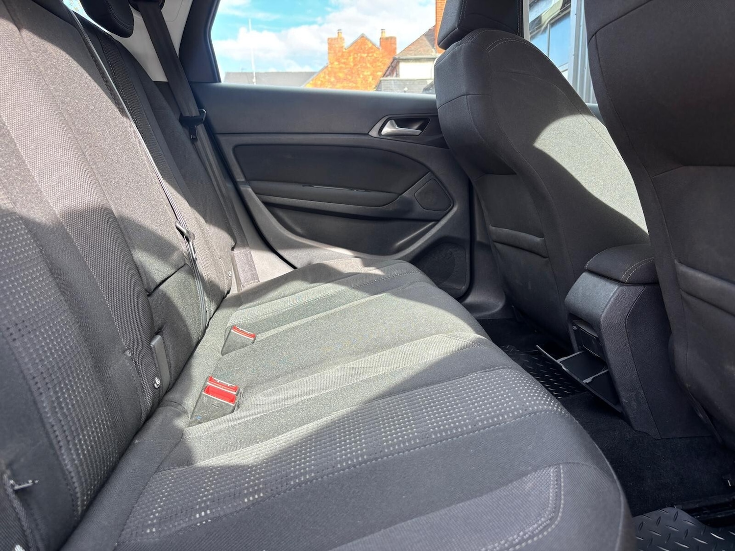 Used Peugeot 308 2016 for sale - 76602961: Photo 18