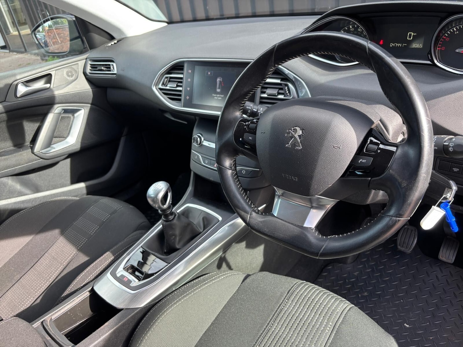 Used Peugeot 308 2016 for sale - 76602961: Photo 30