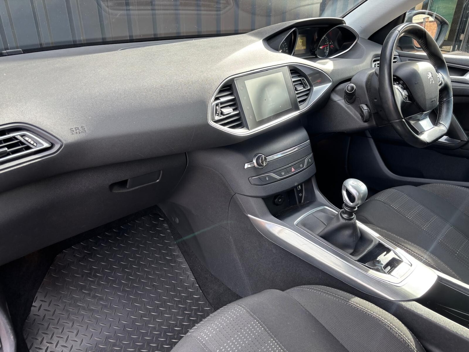 Used Peugeot 308 2016 for sale - 76602961: Photo 31