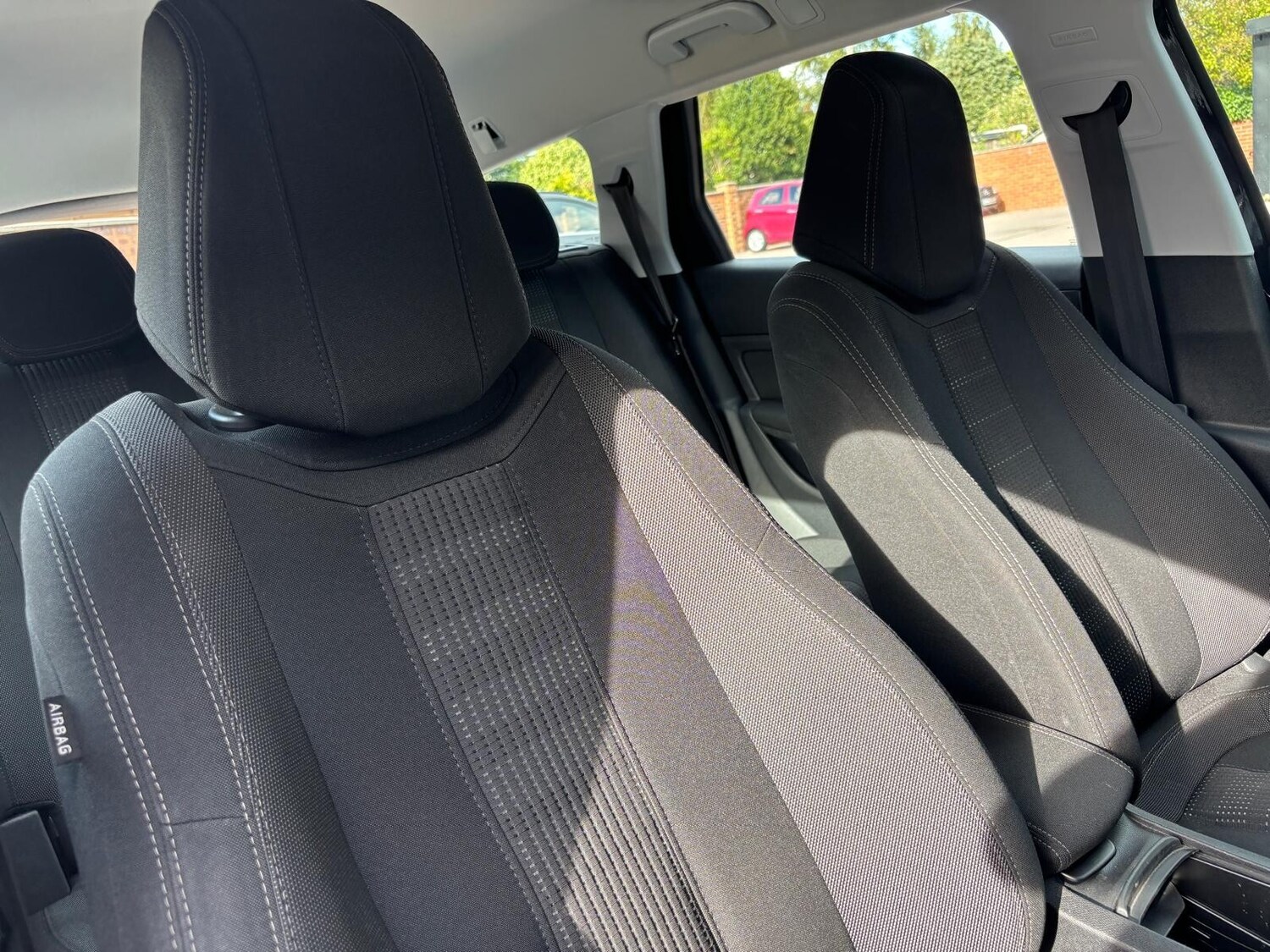 Used Peugeot 308 2016 for sale - 76602961: Photo 32