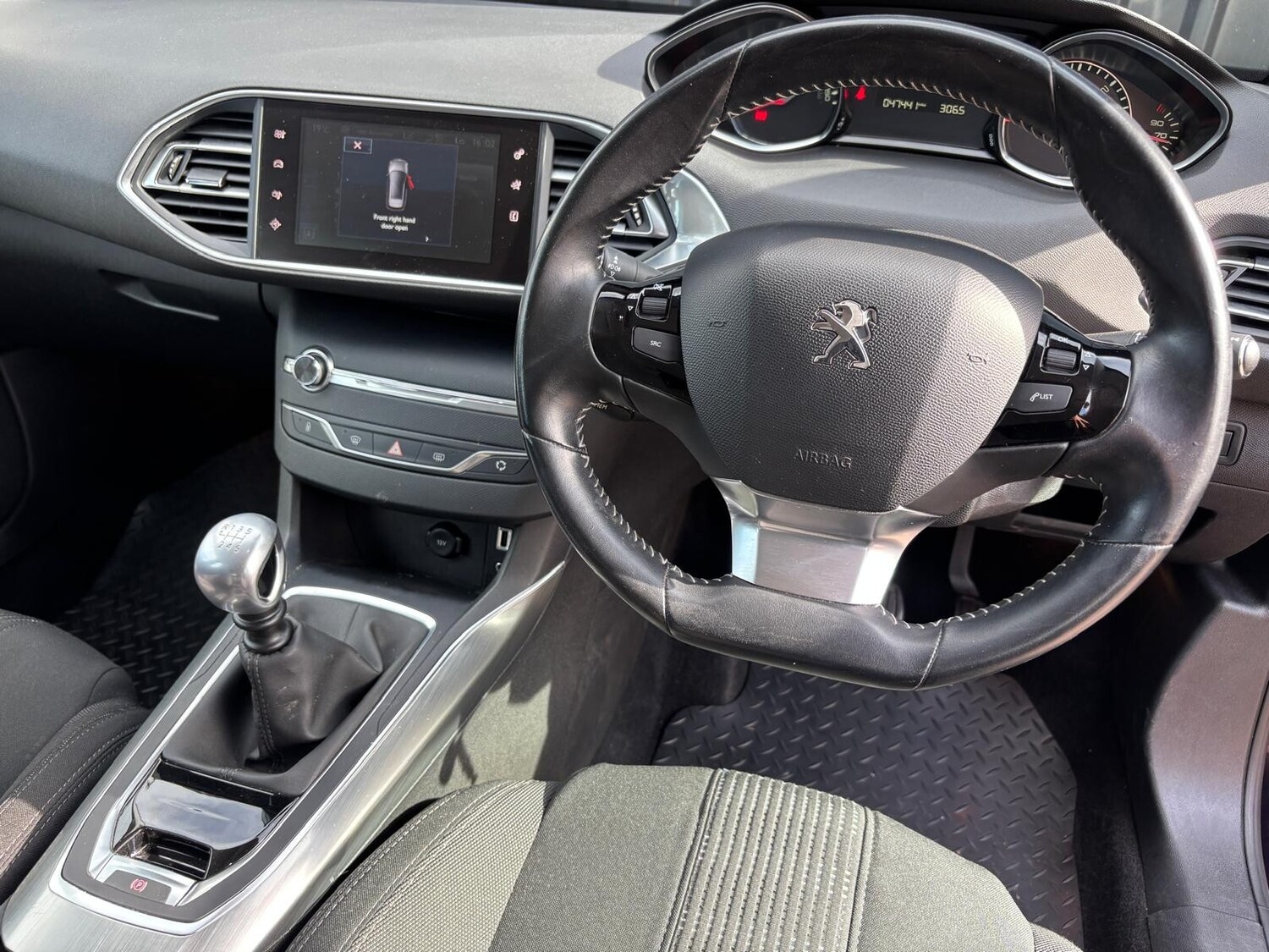 Used Peugeot 308 2016 for sale - 76602961: Photo 35