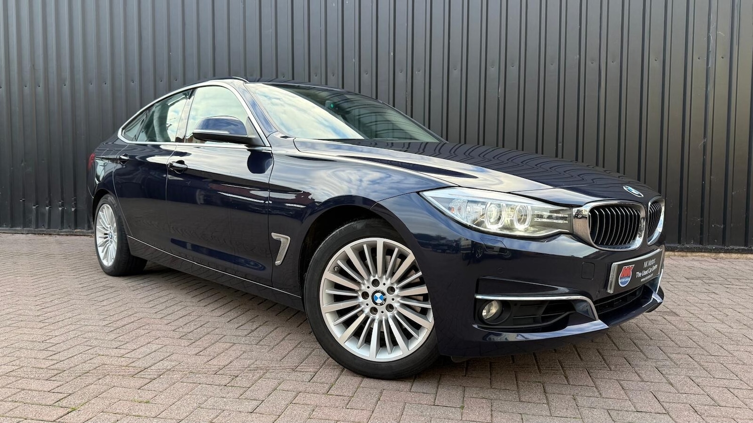 Used BMW 3 Series 2015 for sale - 76933274: Photo 2