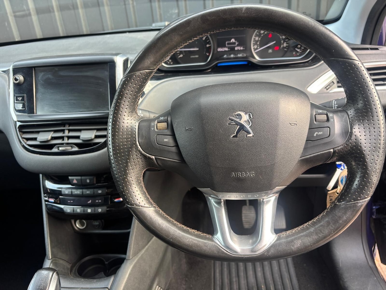 Used Peugeot 208 2013 for sale - 76428177: Photo 27