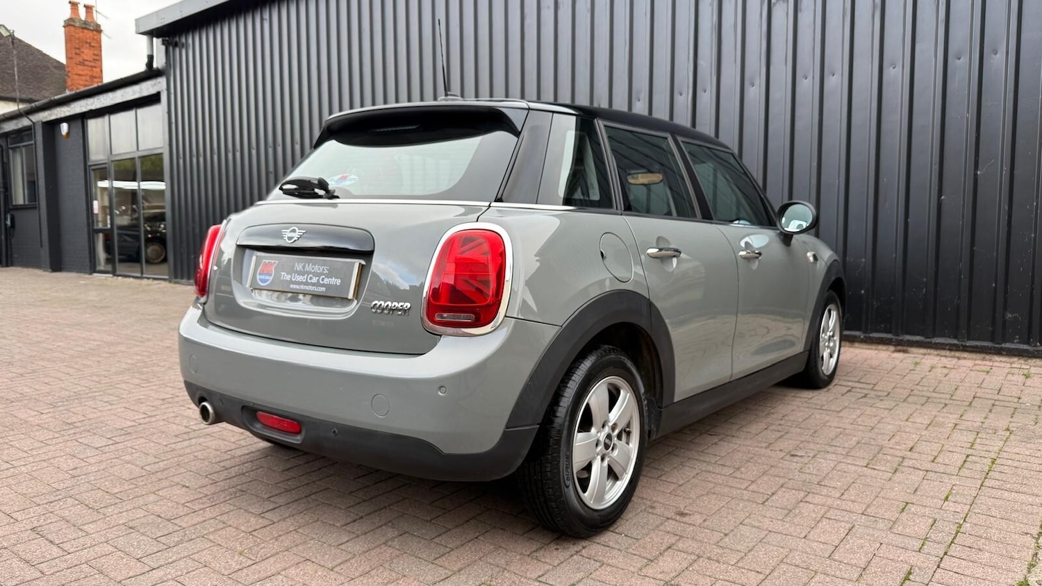 Used MINI Hatch 2018 for sale - 76684056: Photo 10