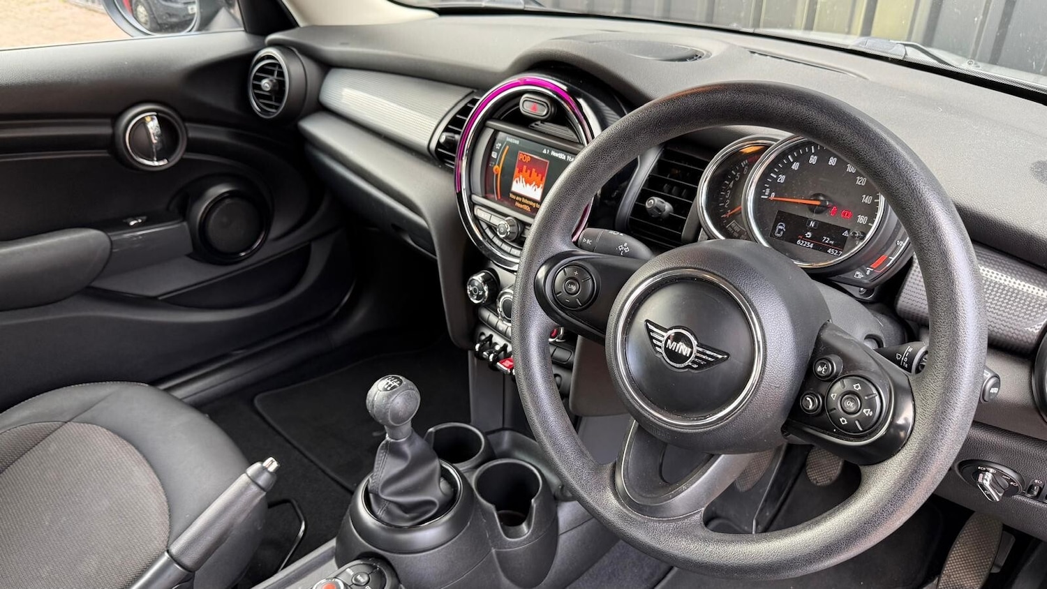 Used MINI Hatch 2018 for sale - 76684056: Photo 24