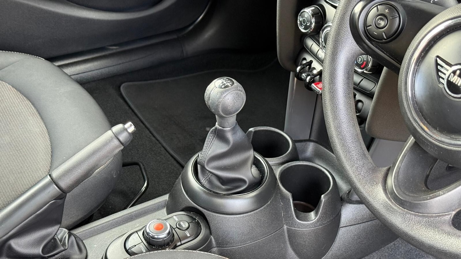 Used MINI Hatch 2018 for sale - 76684056: Photo 25