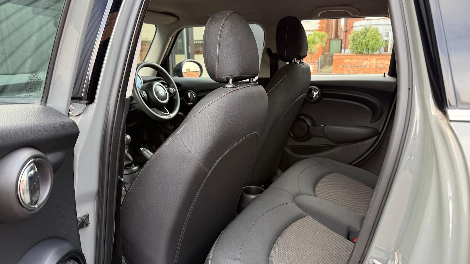 Used MINI Hatch 2018 for sale - 76684056: Photo 32