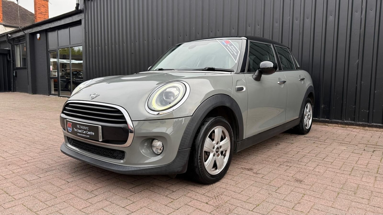 Used MINI Hatch 2018 for sale - 76684056: Photo 4