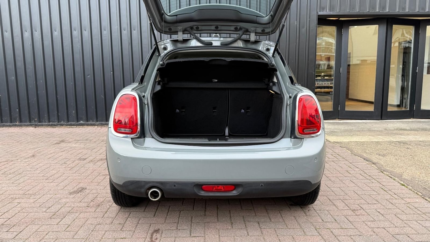 Used MINI Hatch 2018 for sale - 76684056: Photo 8