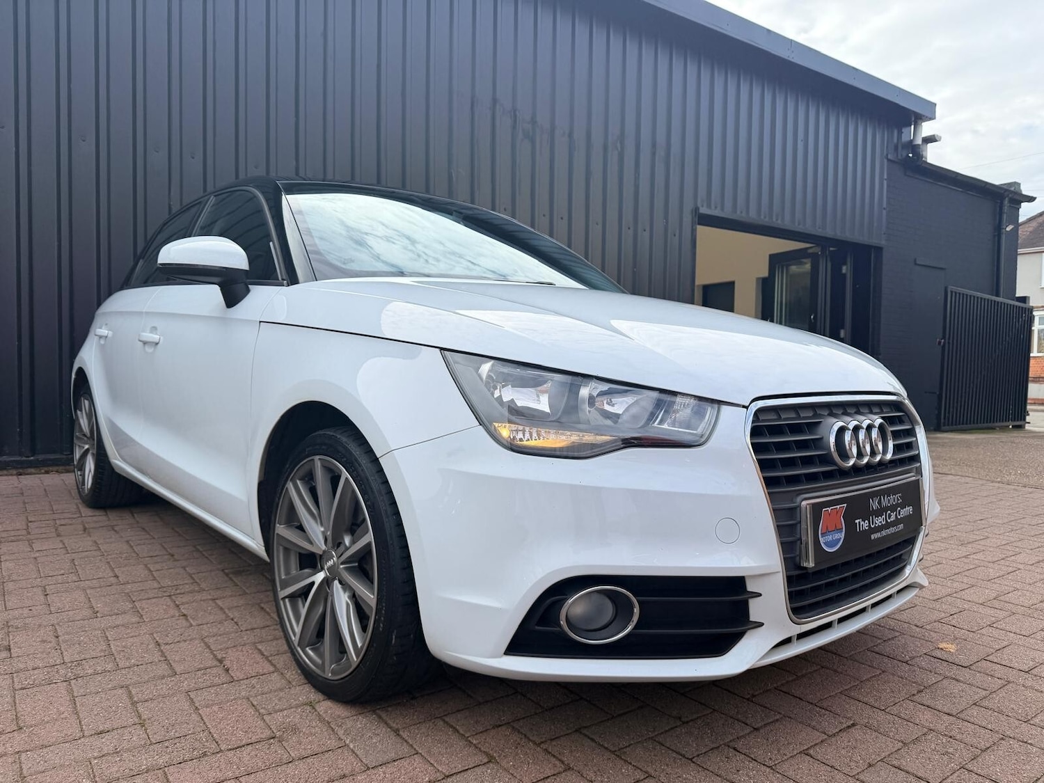 Used Audi A1 2014 for sale - 76442049: Photo 3